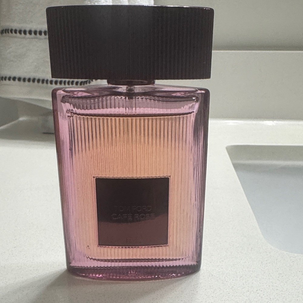 Tom Ford Café Rose perfume